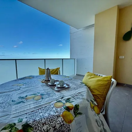 Dei Principi 1, Aeroporto E Parcheggio Gratuito Lägenhet *